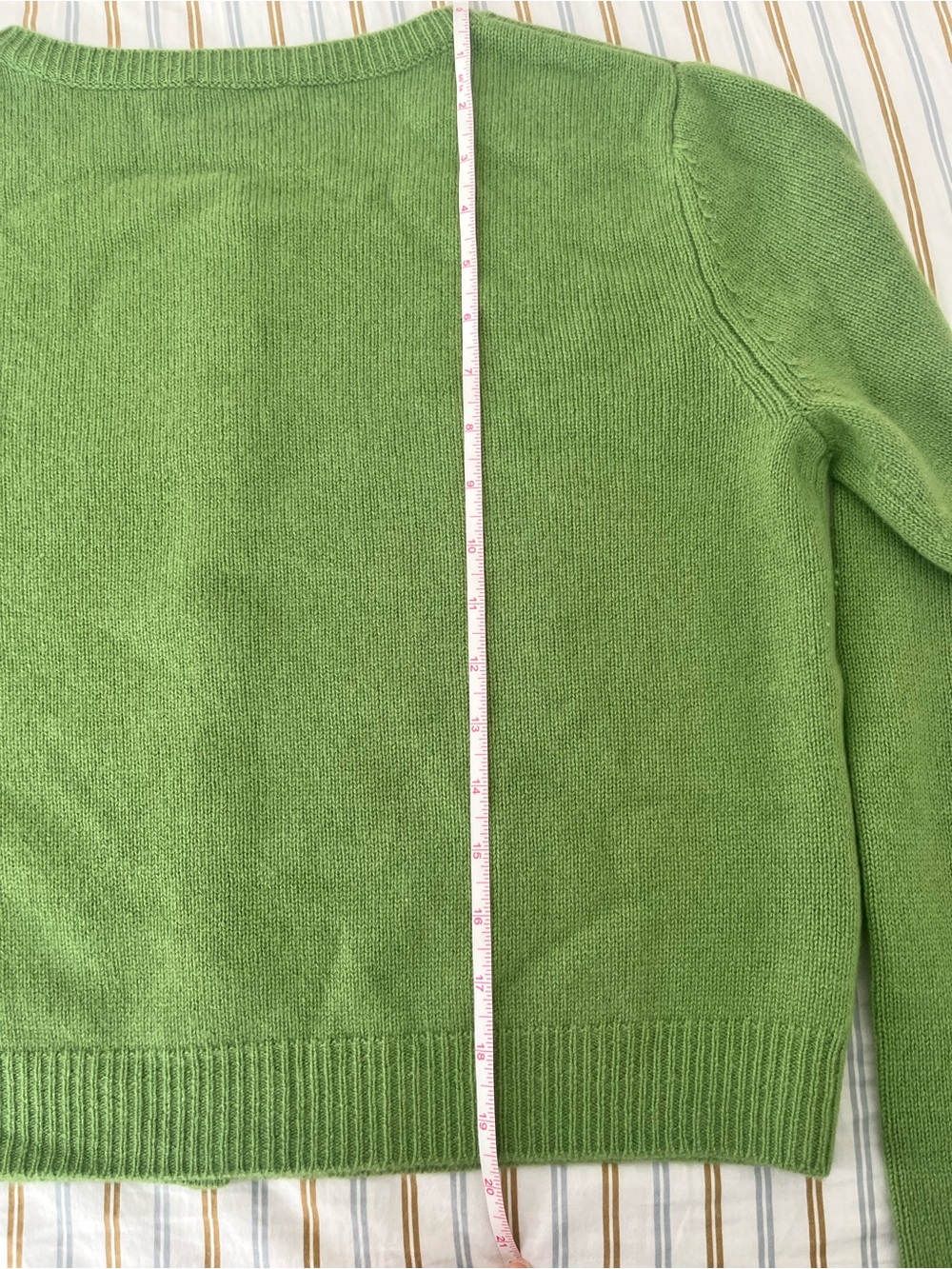 Reformation Clara Cashmere Crew Cardigan Green - Picture 4 of 5